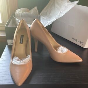 Women’s Nine West “Tatiana” dress pumps. New with tags. Size 7m.